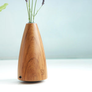 Clever-Smart-Design_Rimu Vase